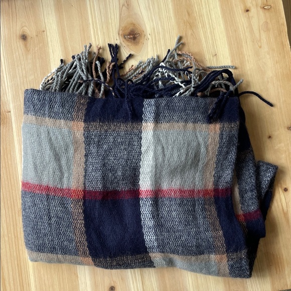 Cozy Long Warm Plaid Scarf with Fringe - Picture 3 of 12